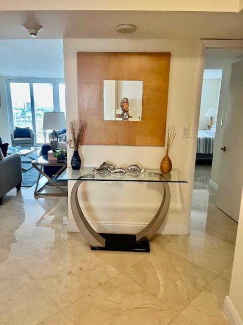 1 Las Olas Circle 712