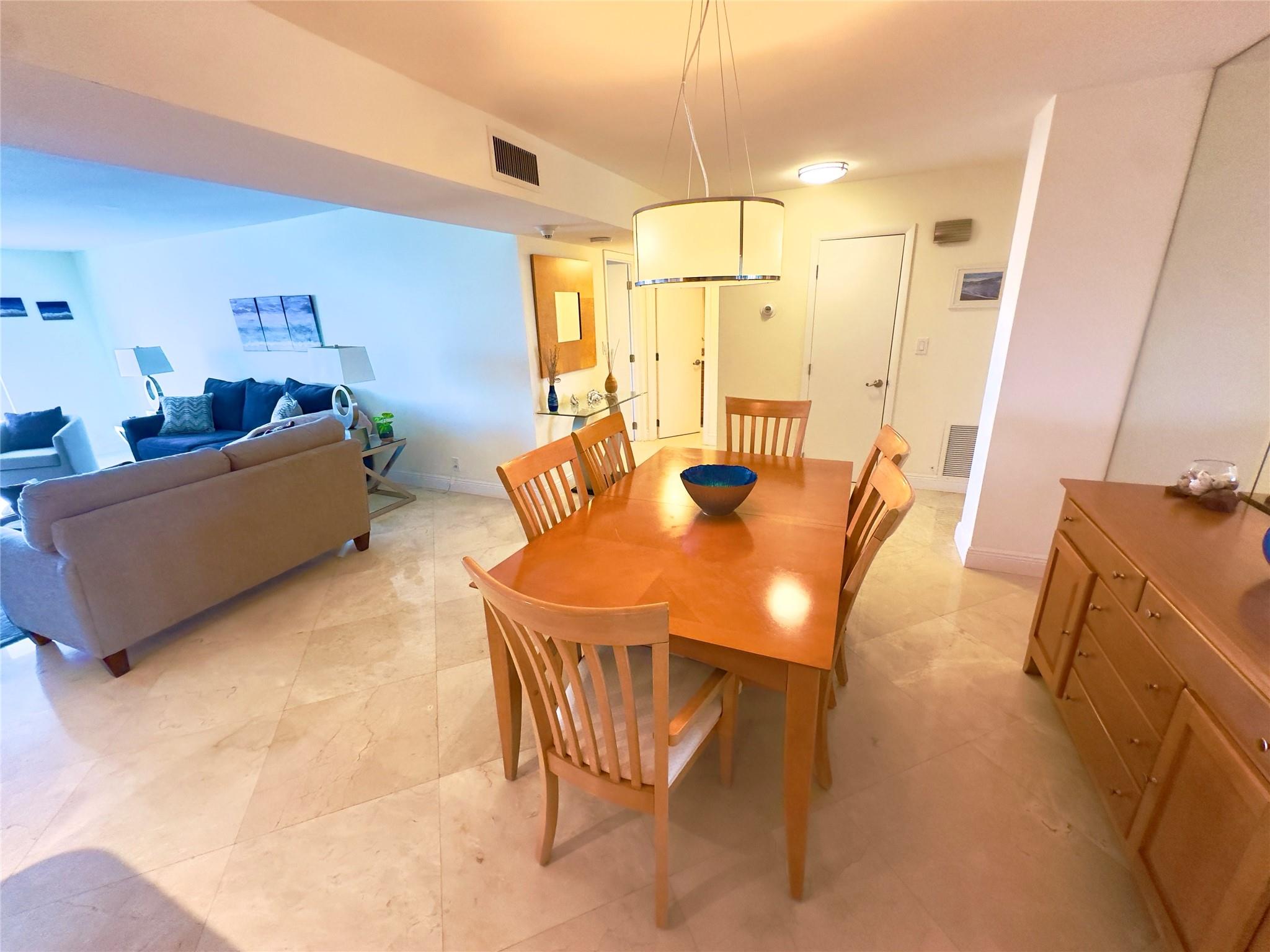 1 Las Olas Circle 712