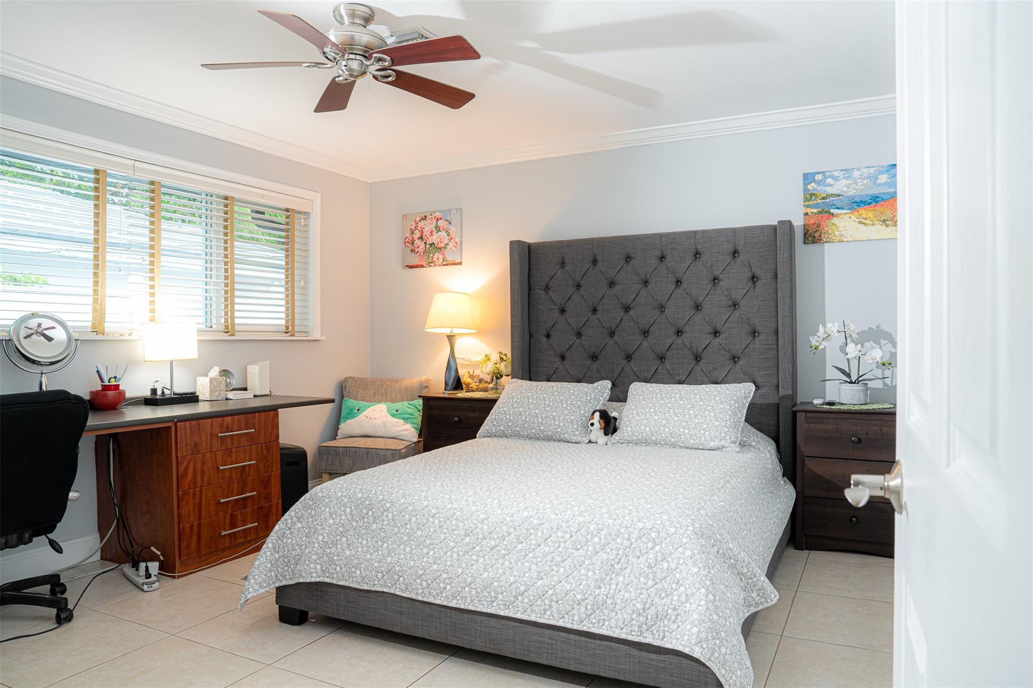 4131 Bayview Dr