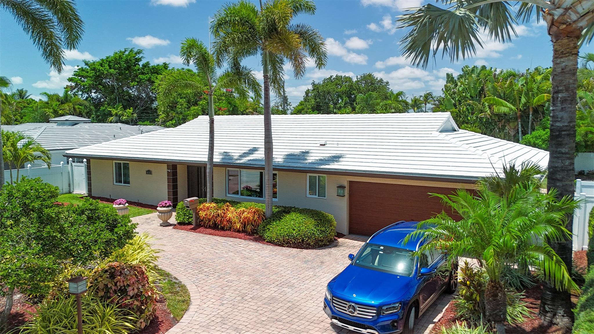 4131 Bayview Dr