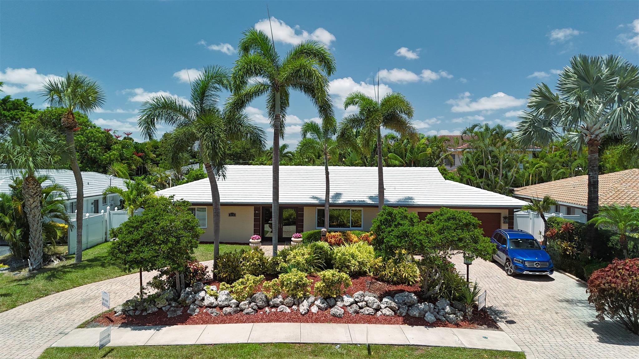 4131 Bayview Dr