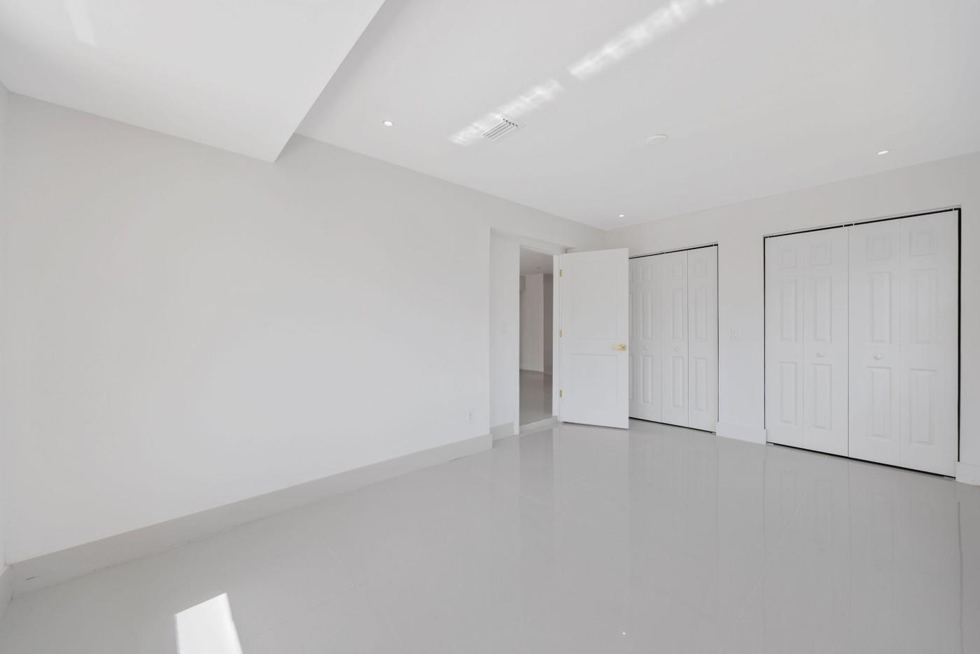 3349 El Vedado Ct