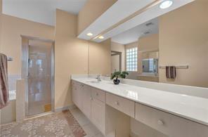 1270 W Magnolia Cir