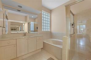 1270 W Magnolia Cir