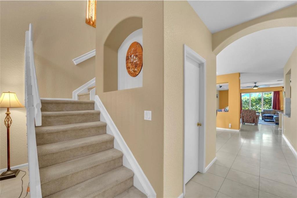 1270 W Magnolia Cir