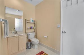 1270 W Magnolia Cir