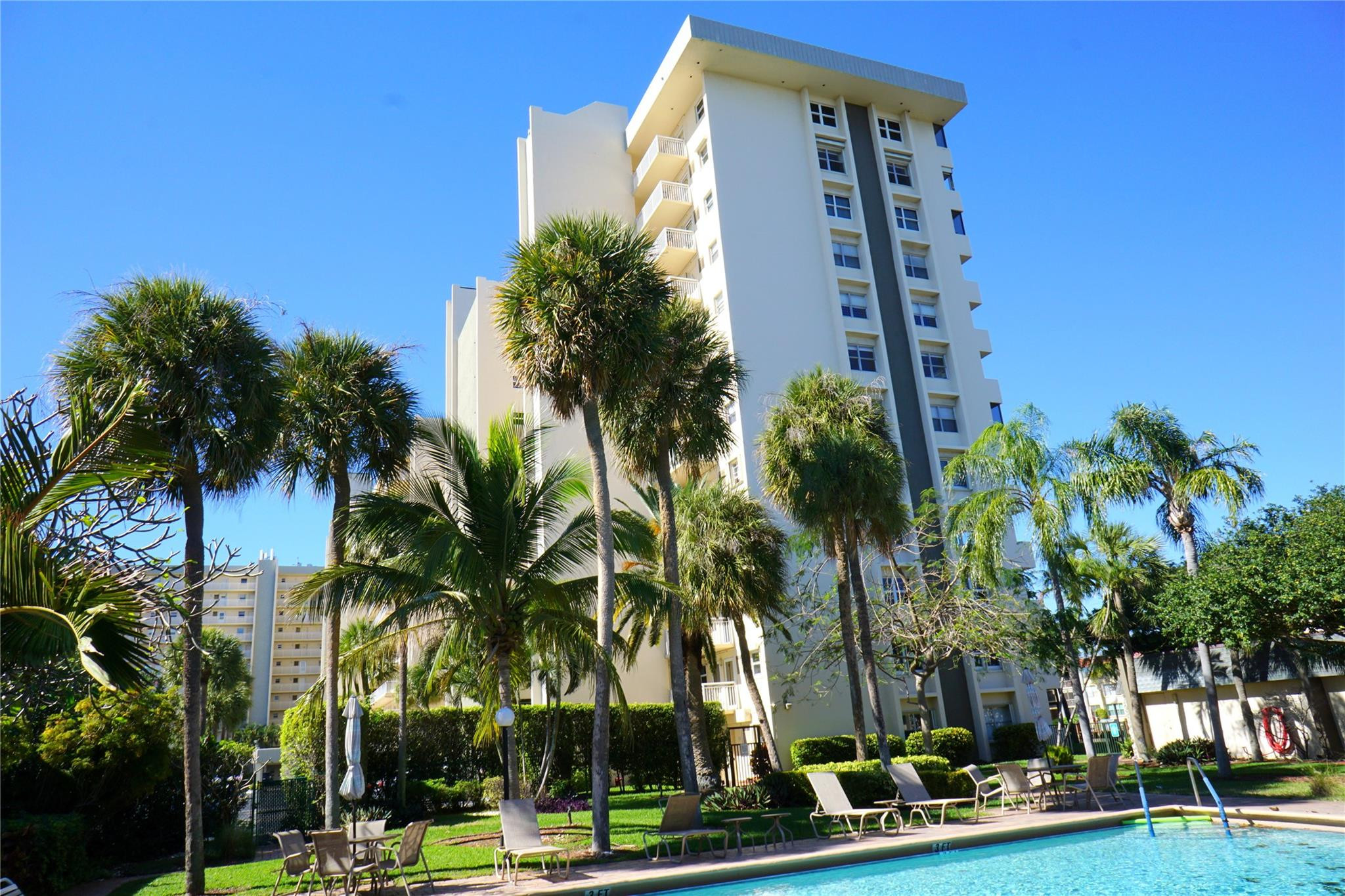 801 S Federal Hwy 1109