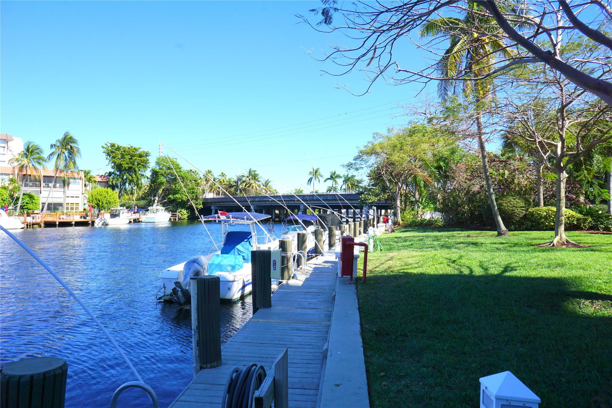 801 S Federal Hwy 1109