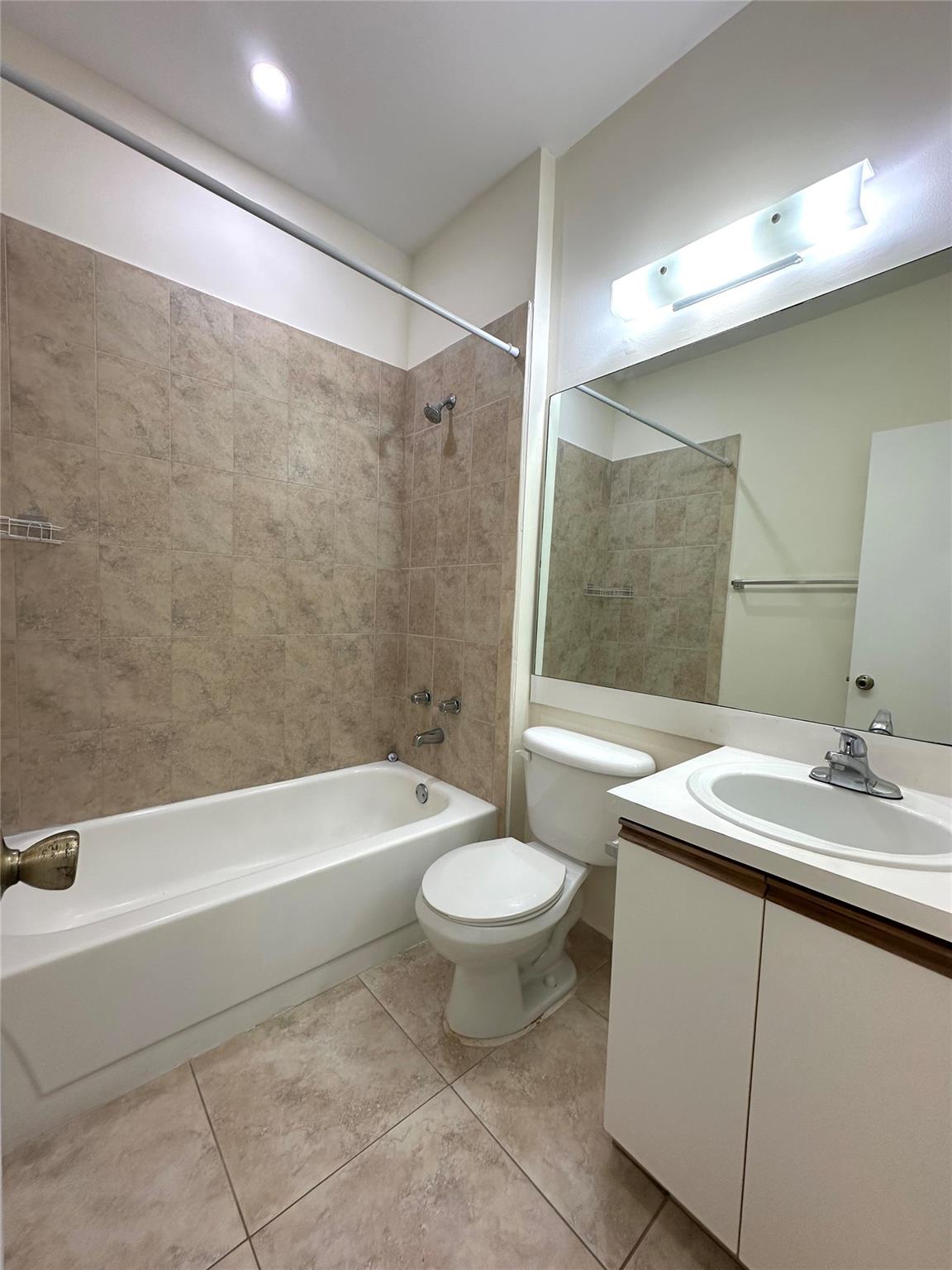 641 Cypress Lake Blvd K18