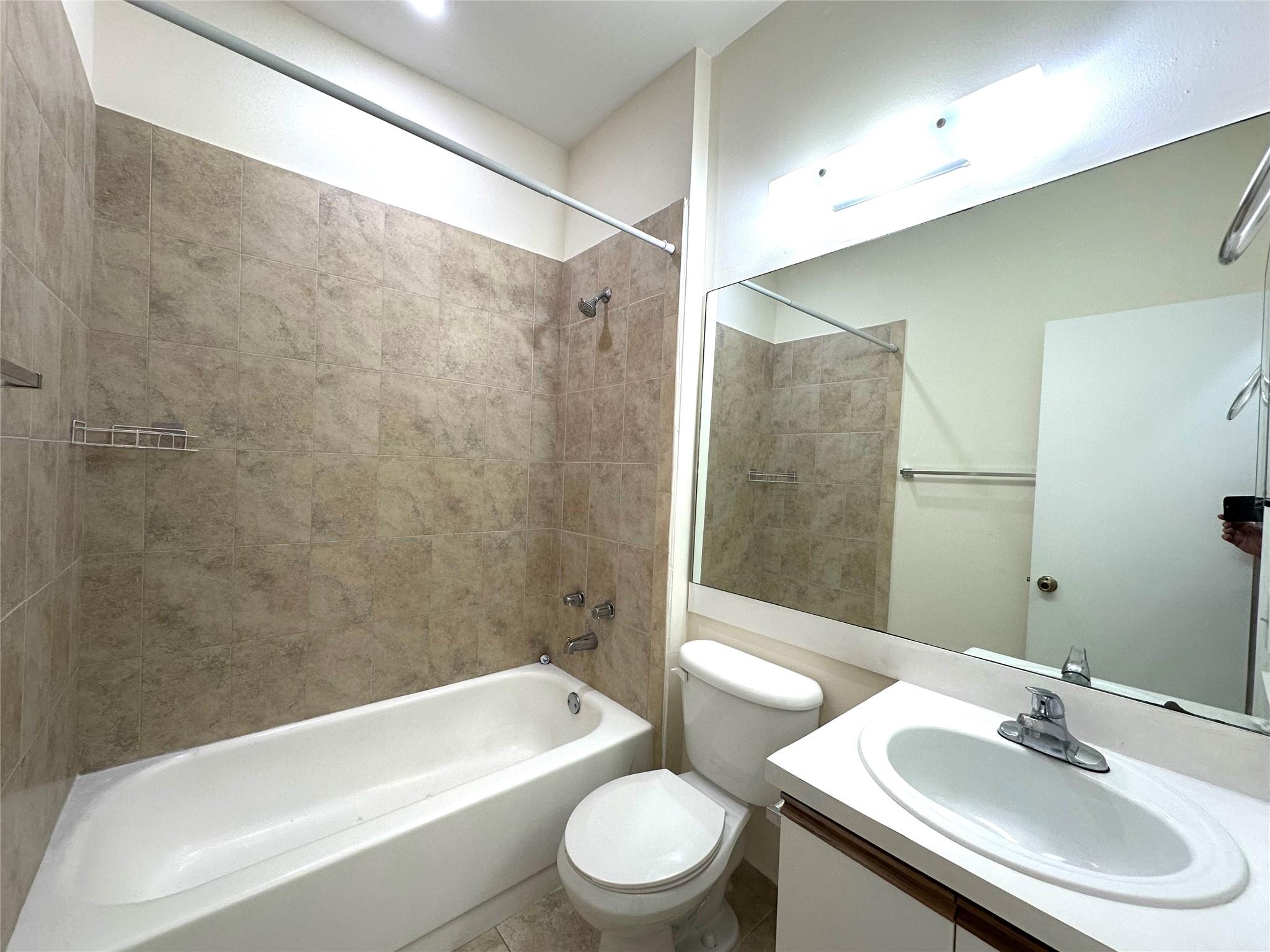 641 Cypress Lake Blvd K18