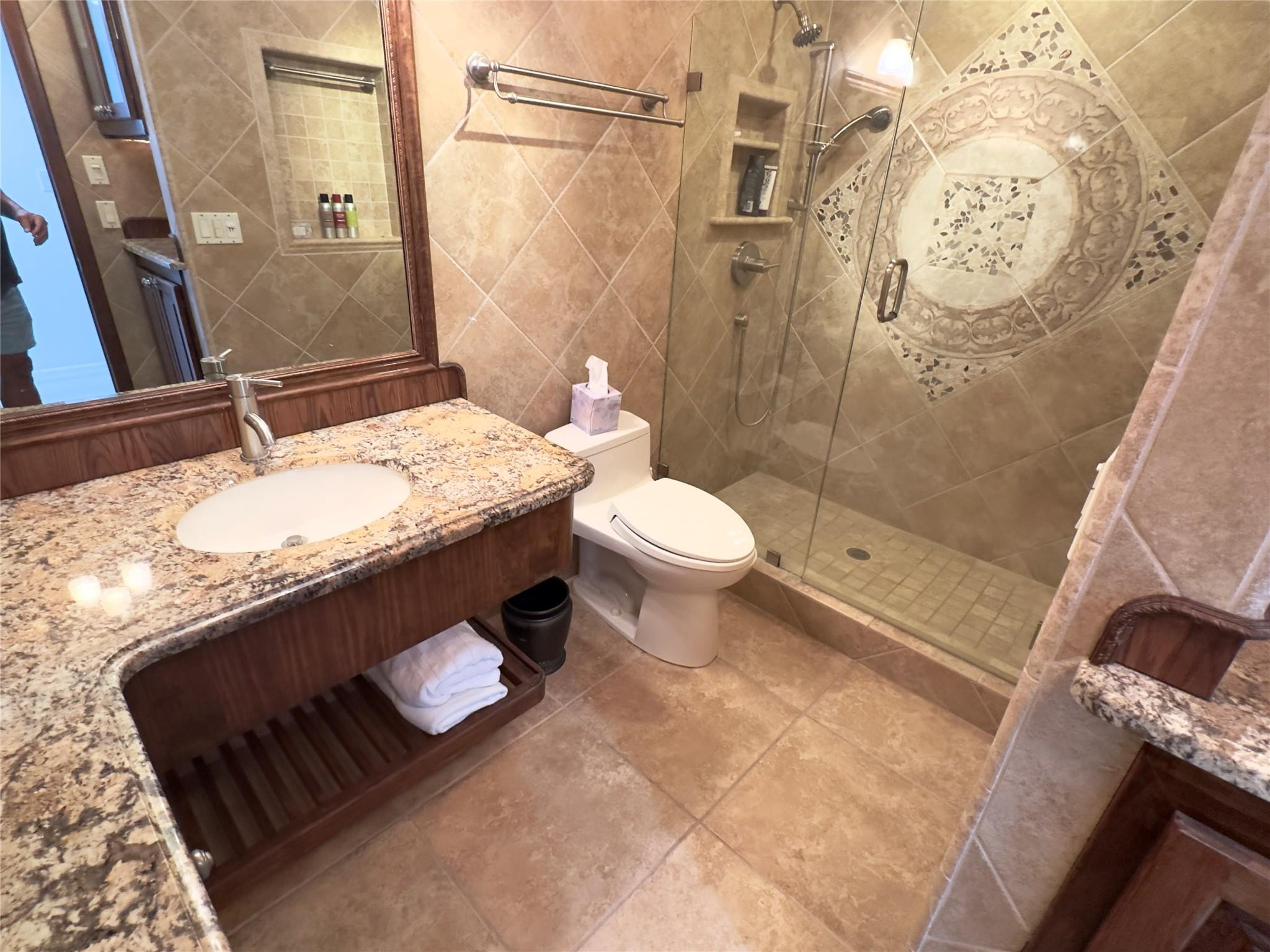 1 Las Olas Circle 117