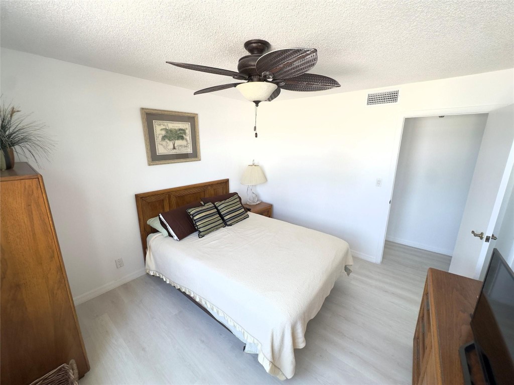 1 Las Olas Circle 117