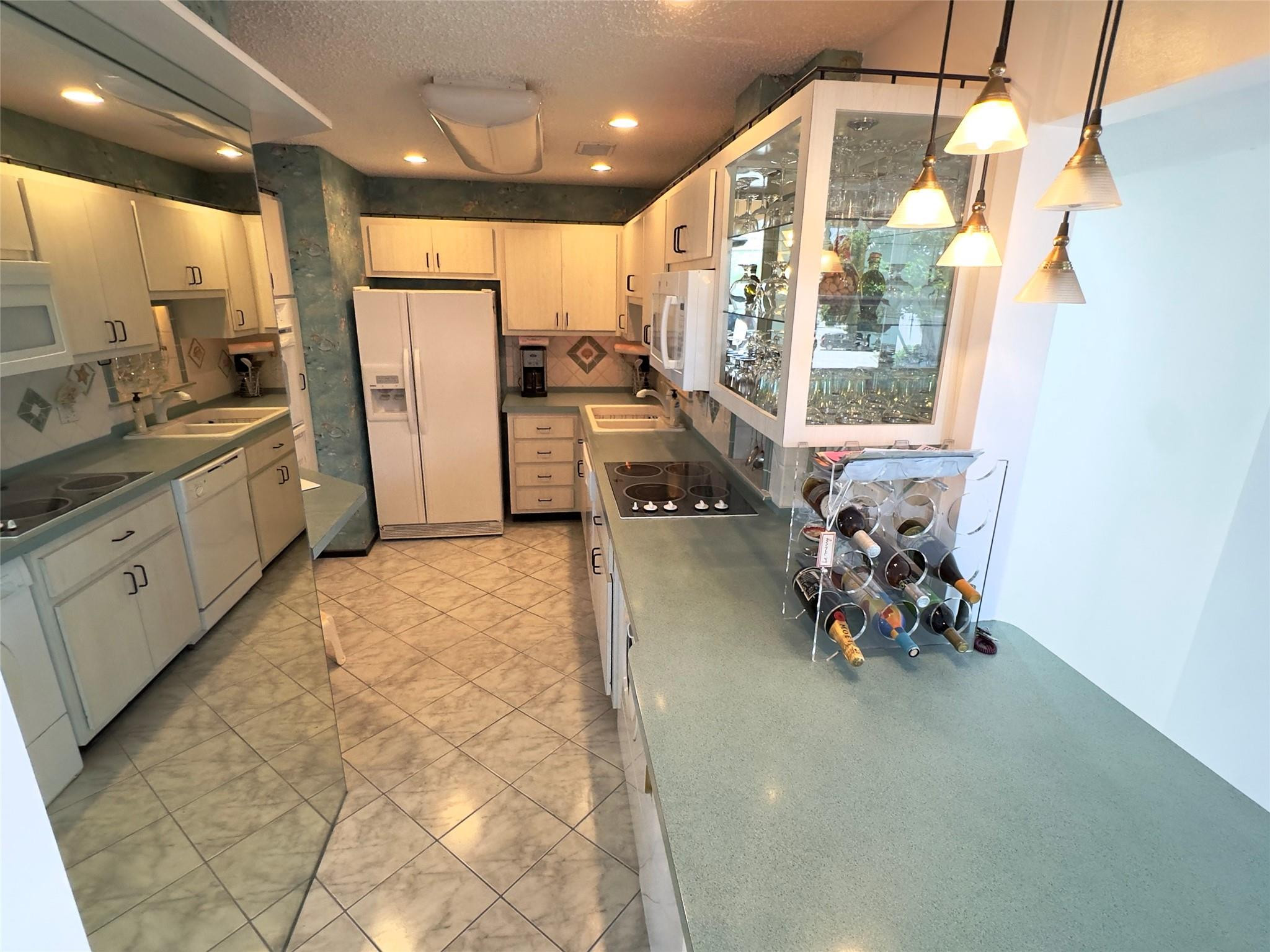 1 Las Olas Circle 117