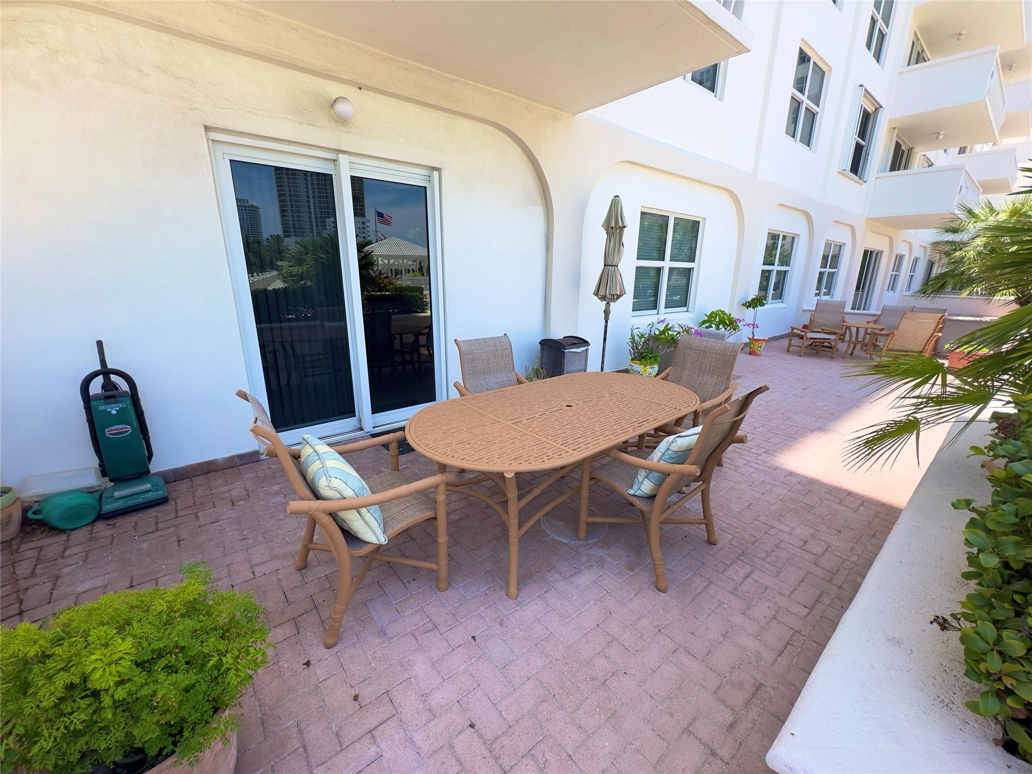 1 Las Olas Circle 117