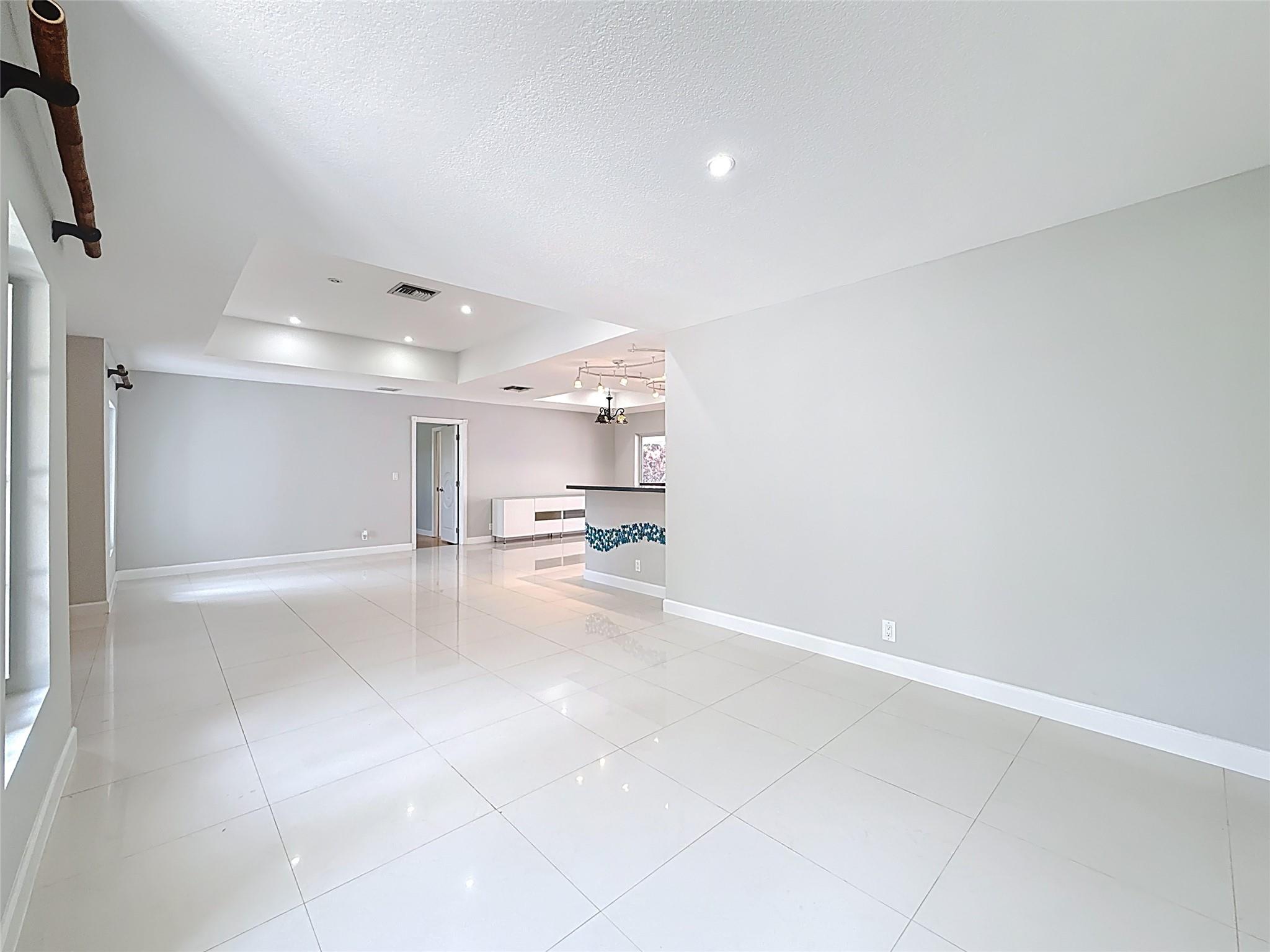 12100 NW 4th St