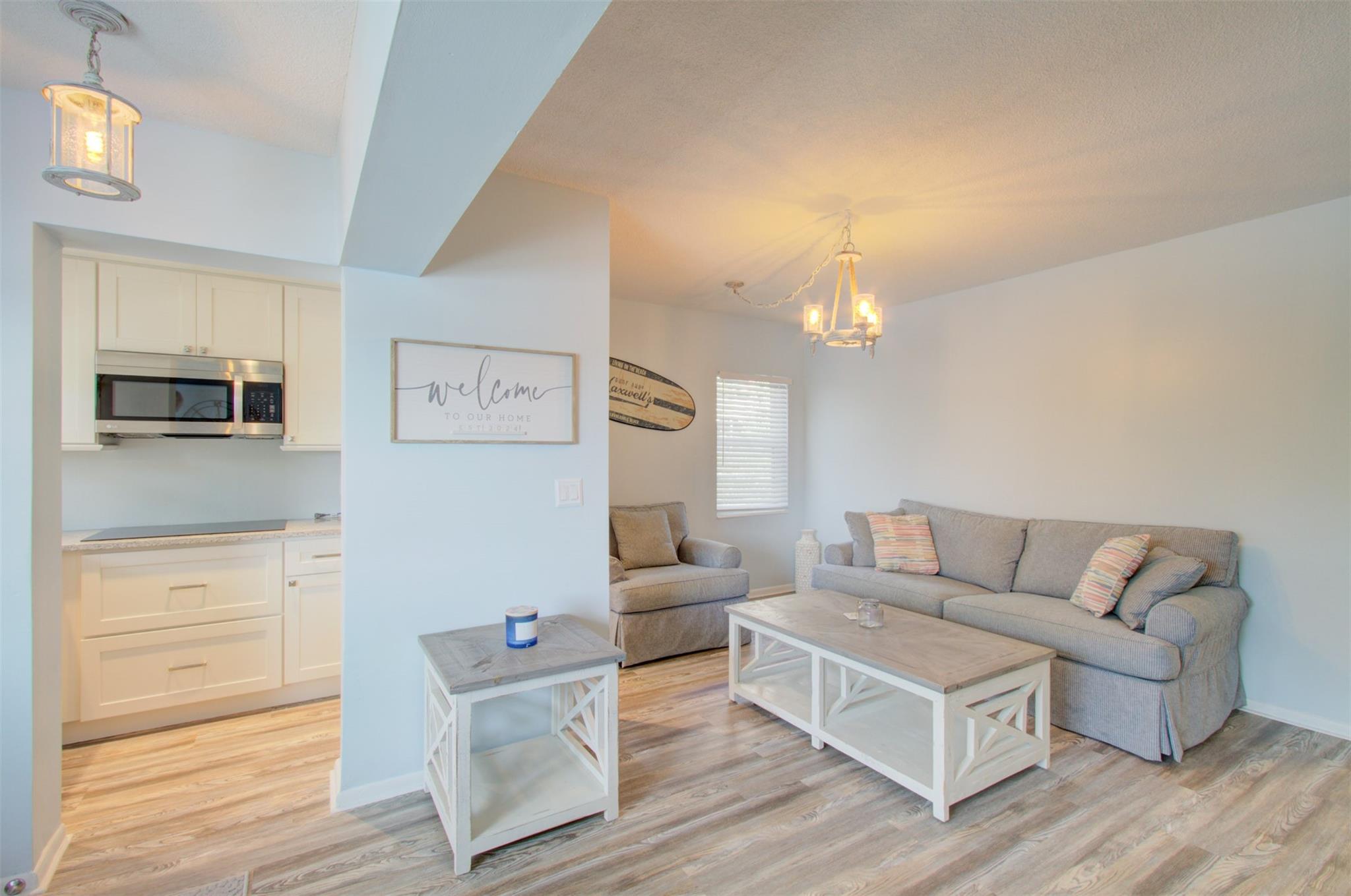 9 N Birch Rd 401
