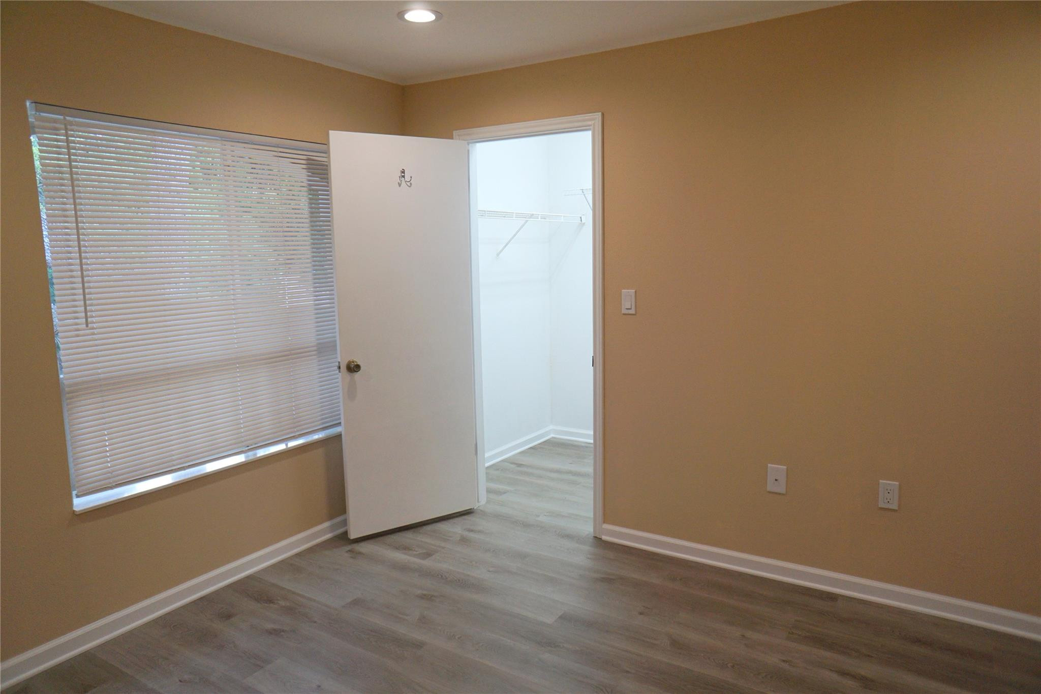 2301 NW 33rd St 111