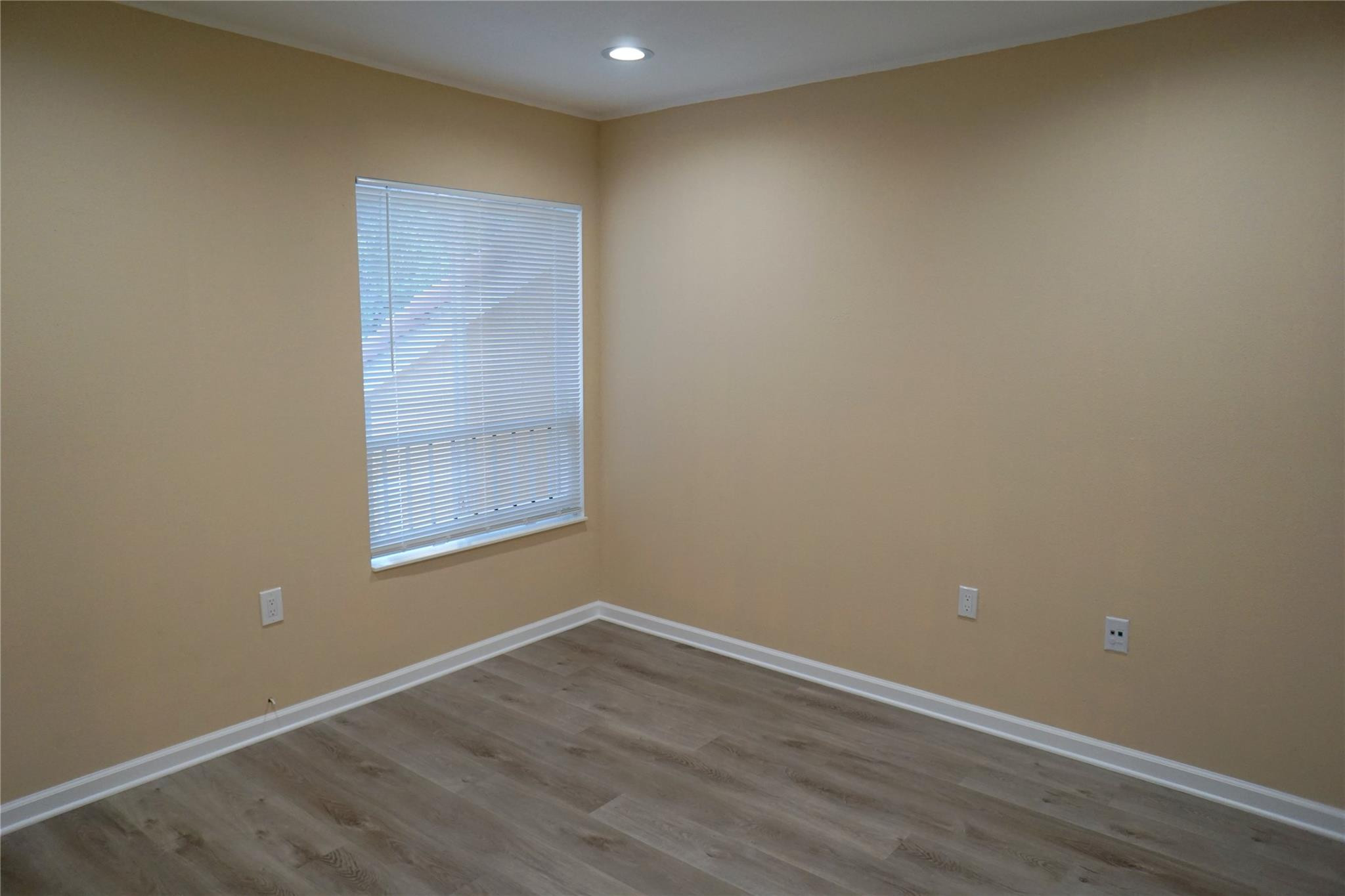 2301 NW 33rd St 111