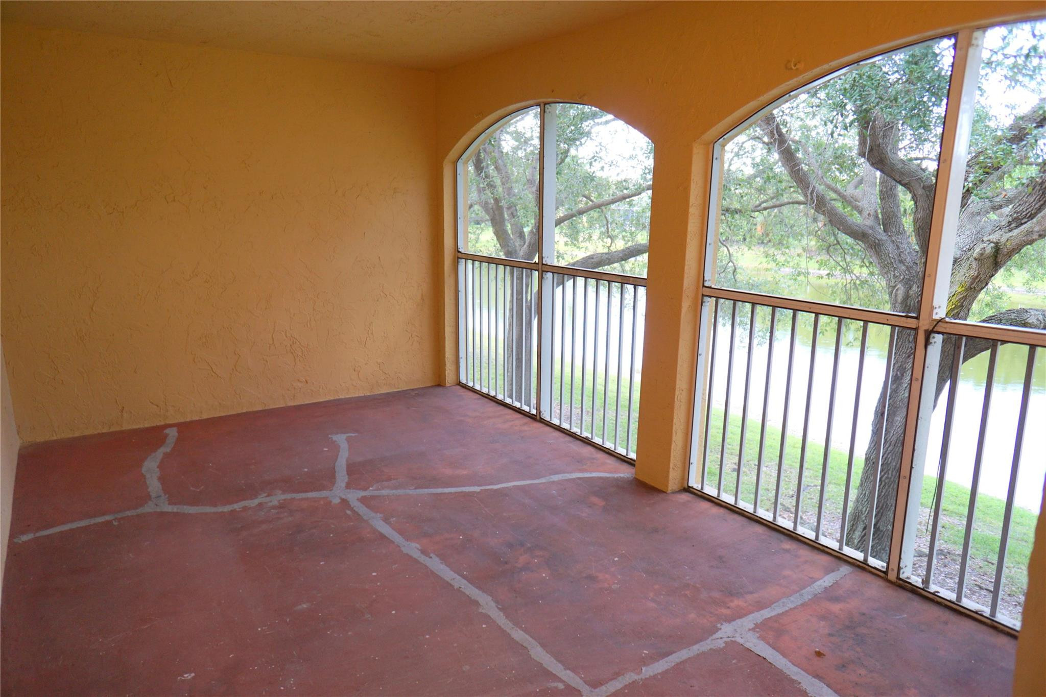 2301 NW 33rd St 111
