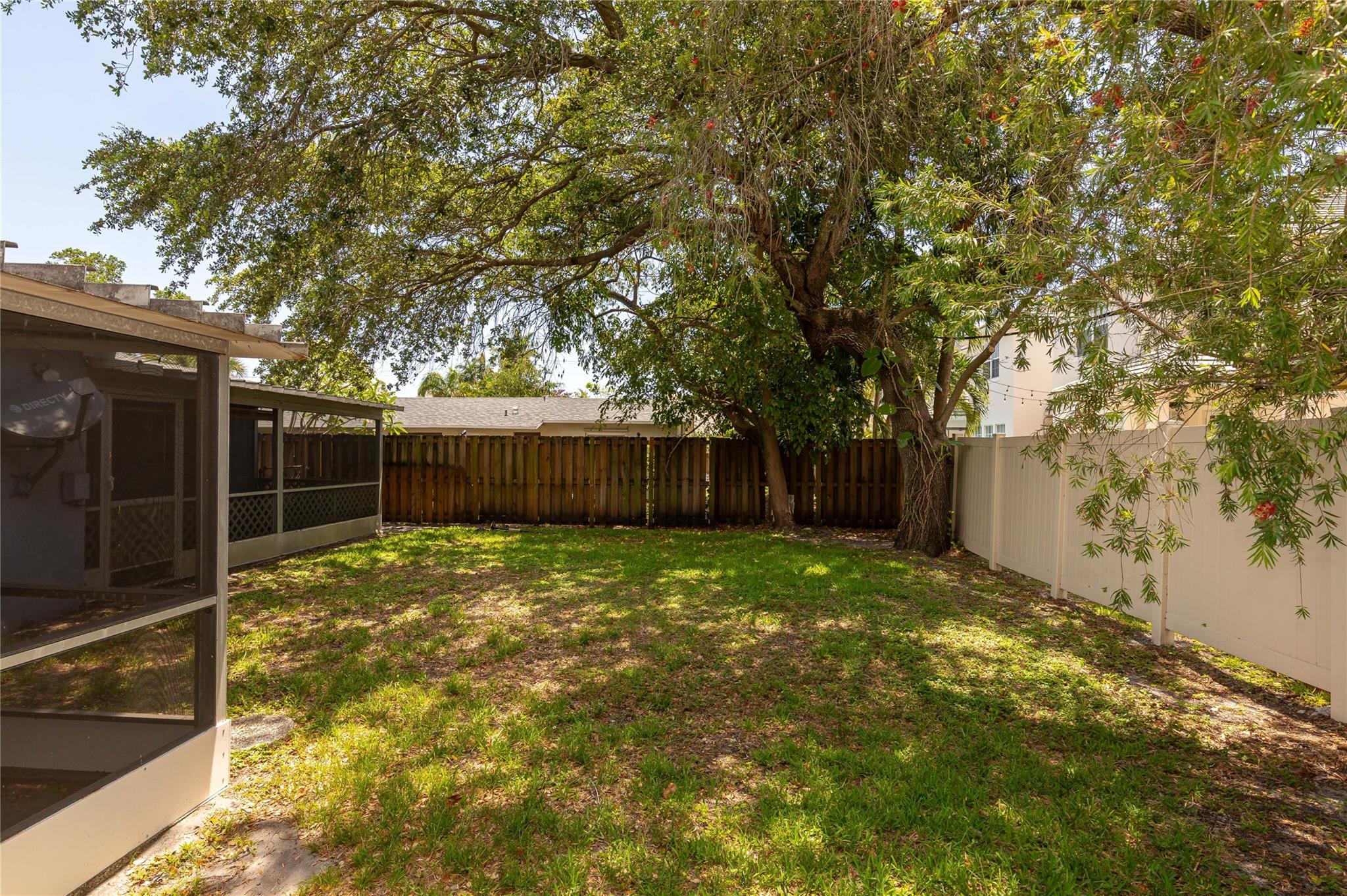 1524 SW 22nd St
