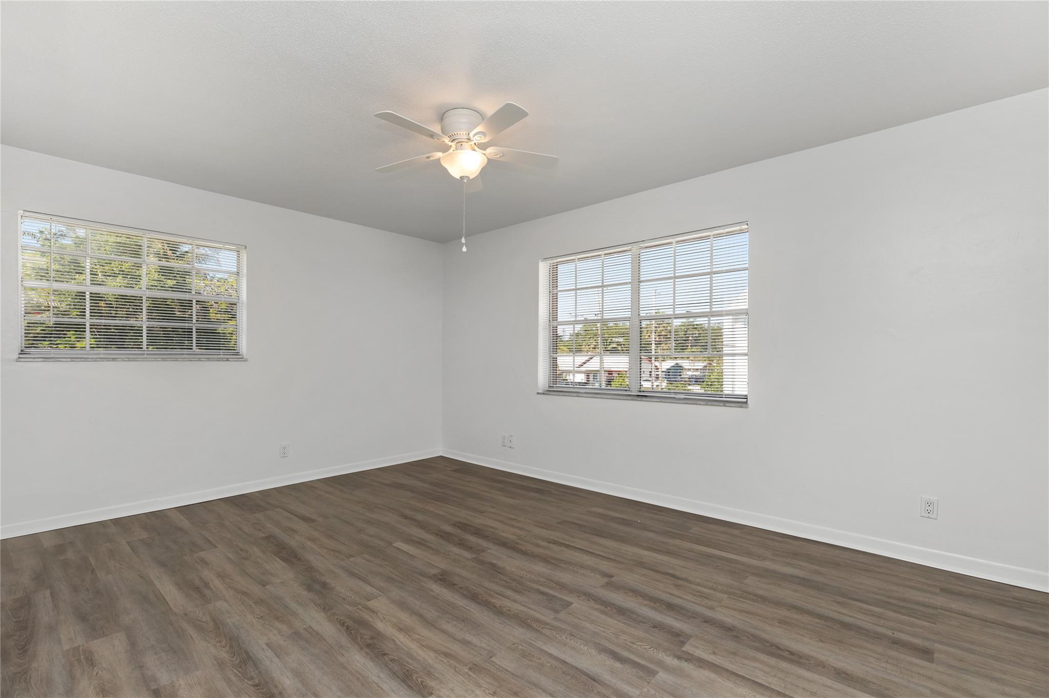 2120 SW 18th Ave