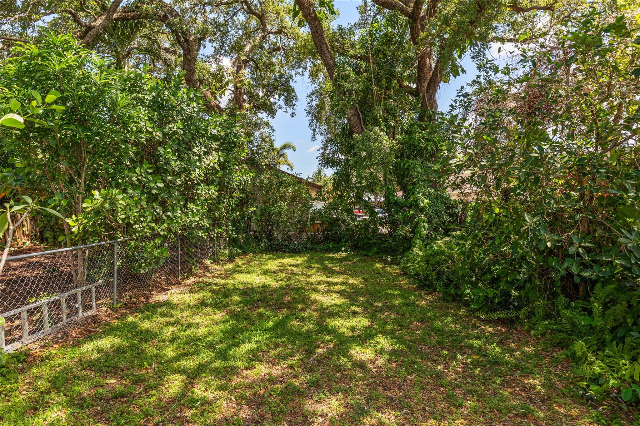 2120 SW 18th Ave