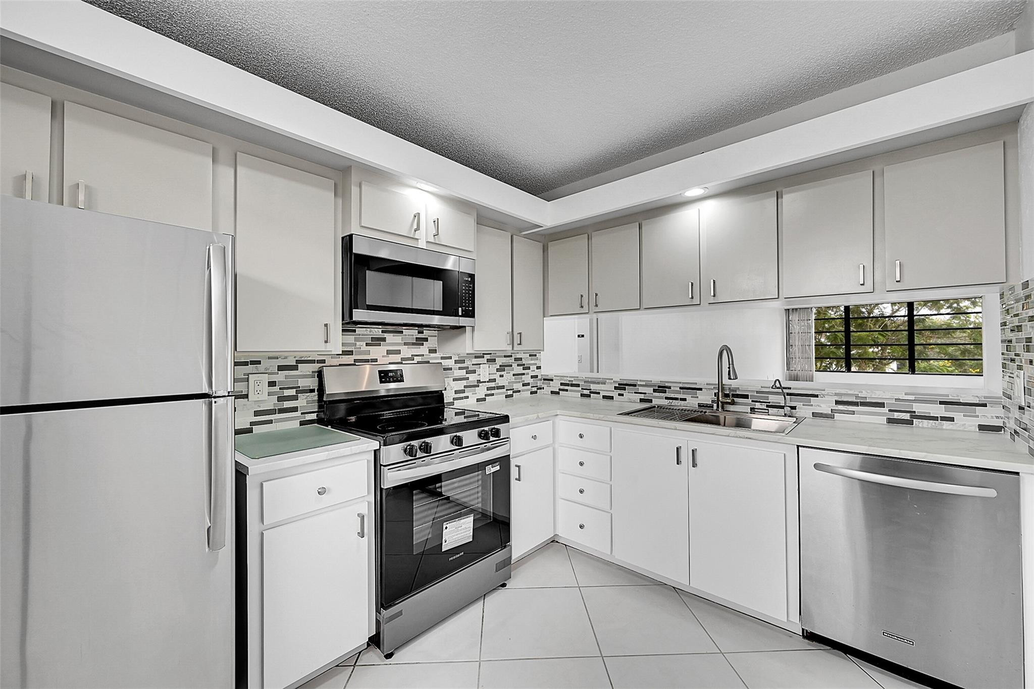 1703 S Whitehall Dr 304