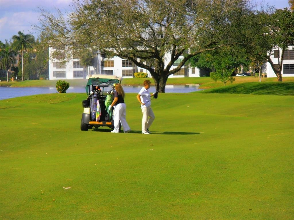 1703 S Whitehall Dr 304