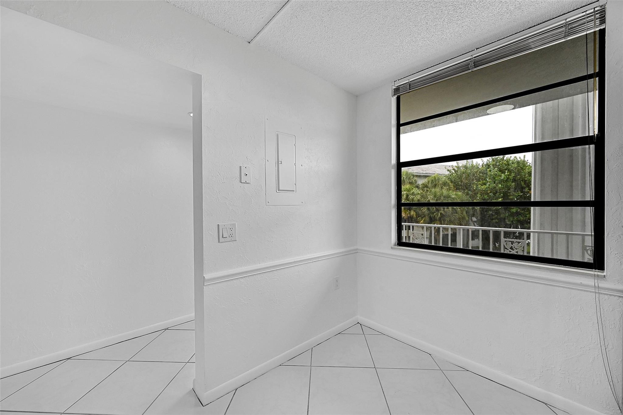 1703 S Whitehall Dr 304