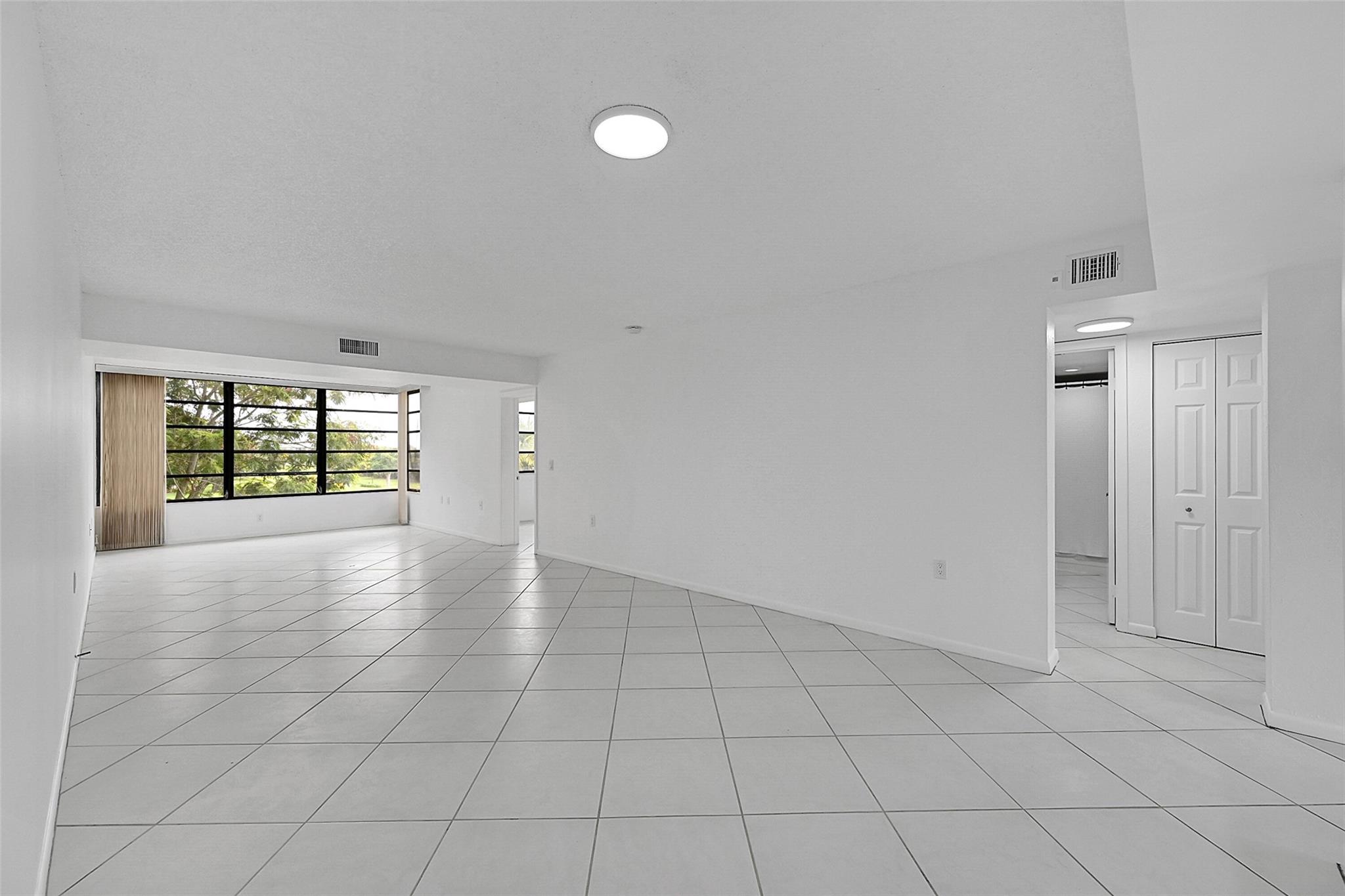 1703 S Whitehall Dr 304