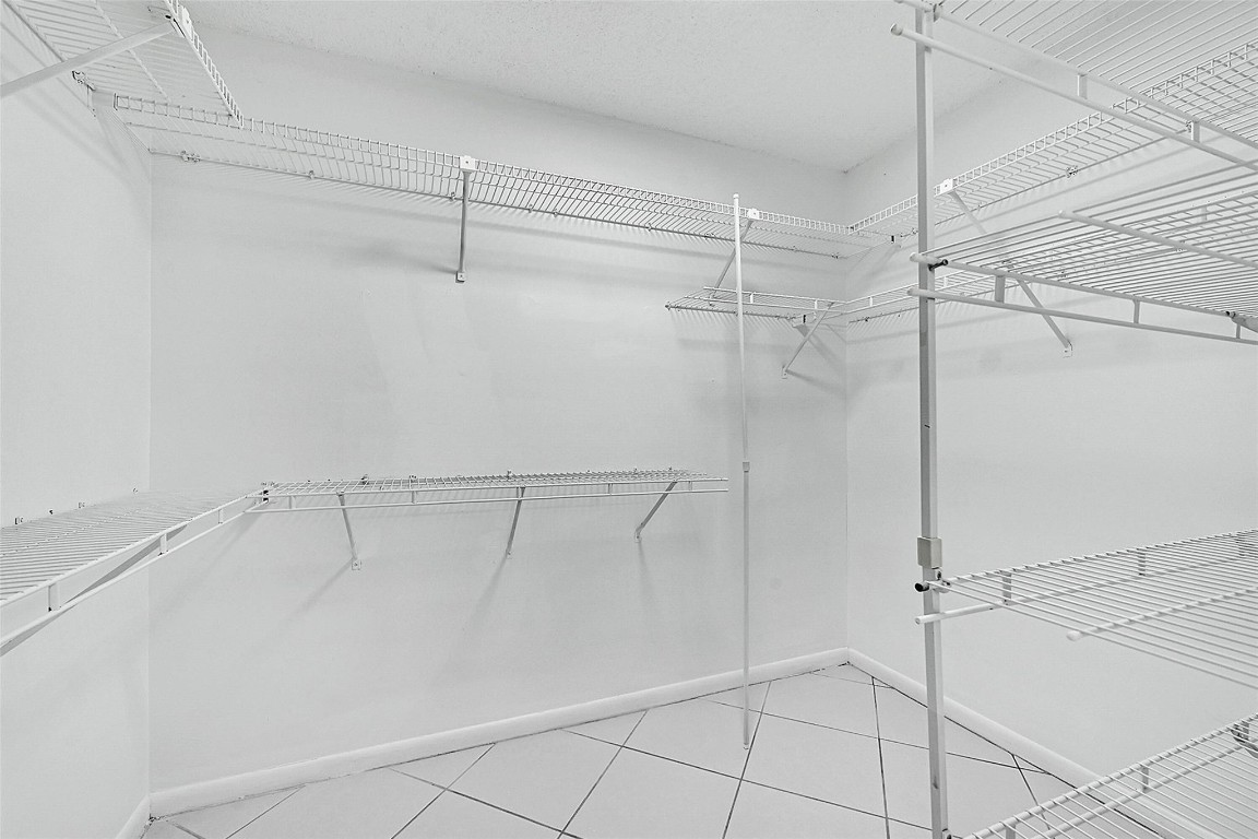 1703 S Whitehall Dr 304