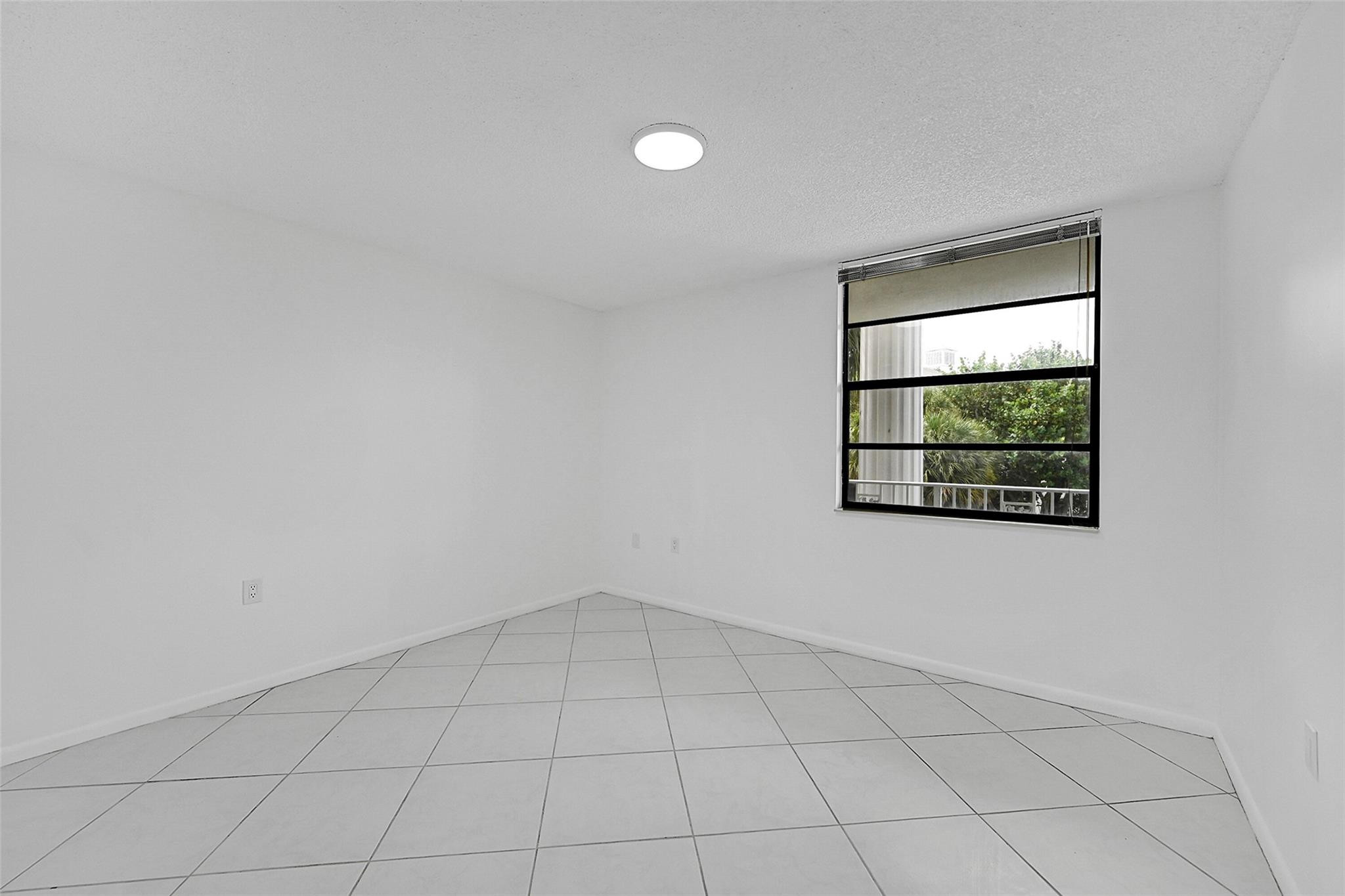 1703 S Whitehall Dr 304