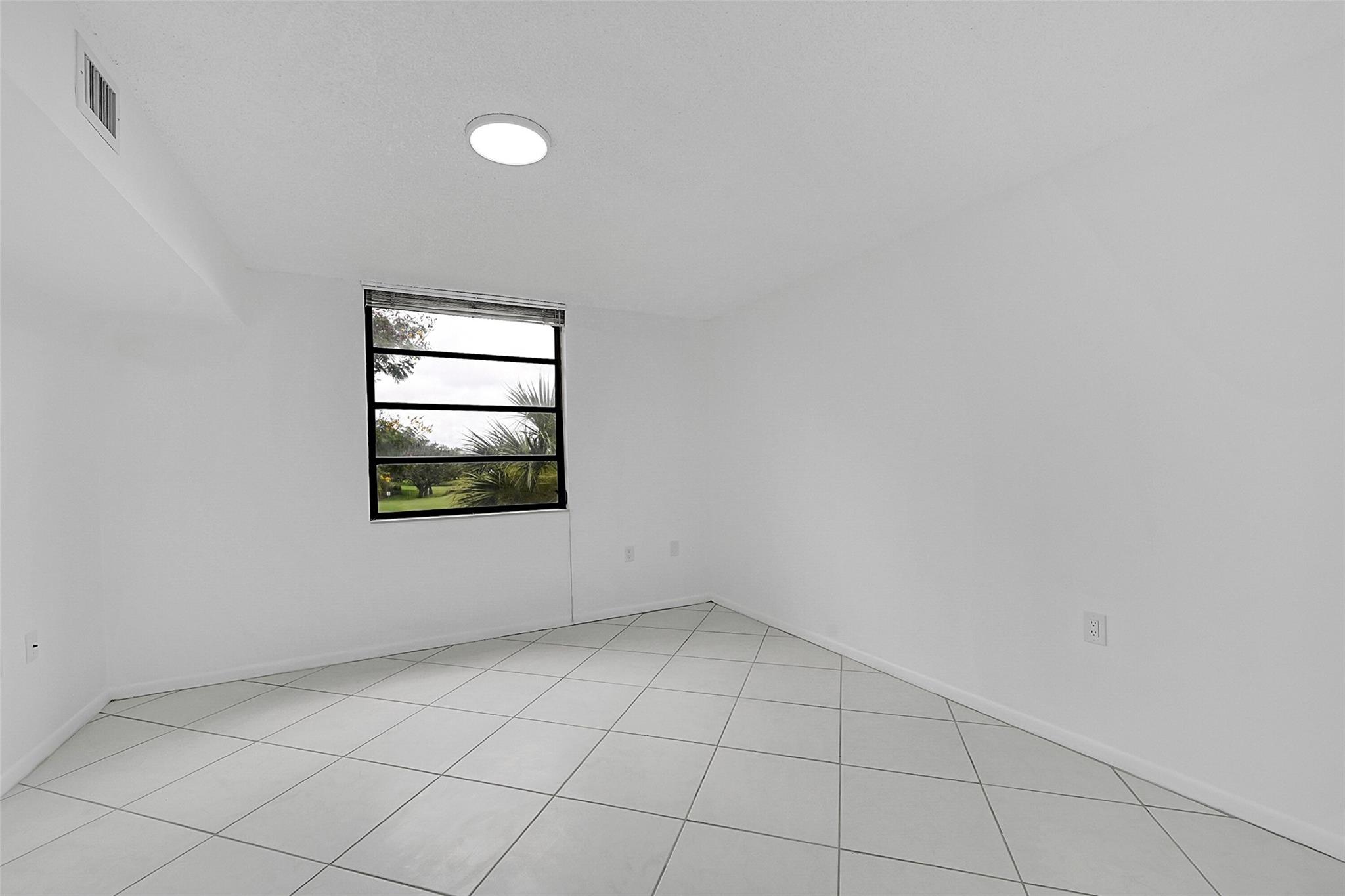 1703 S Whitehall Dr 304