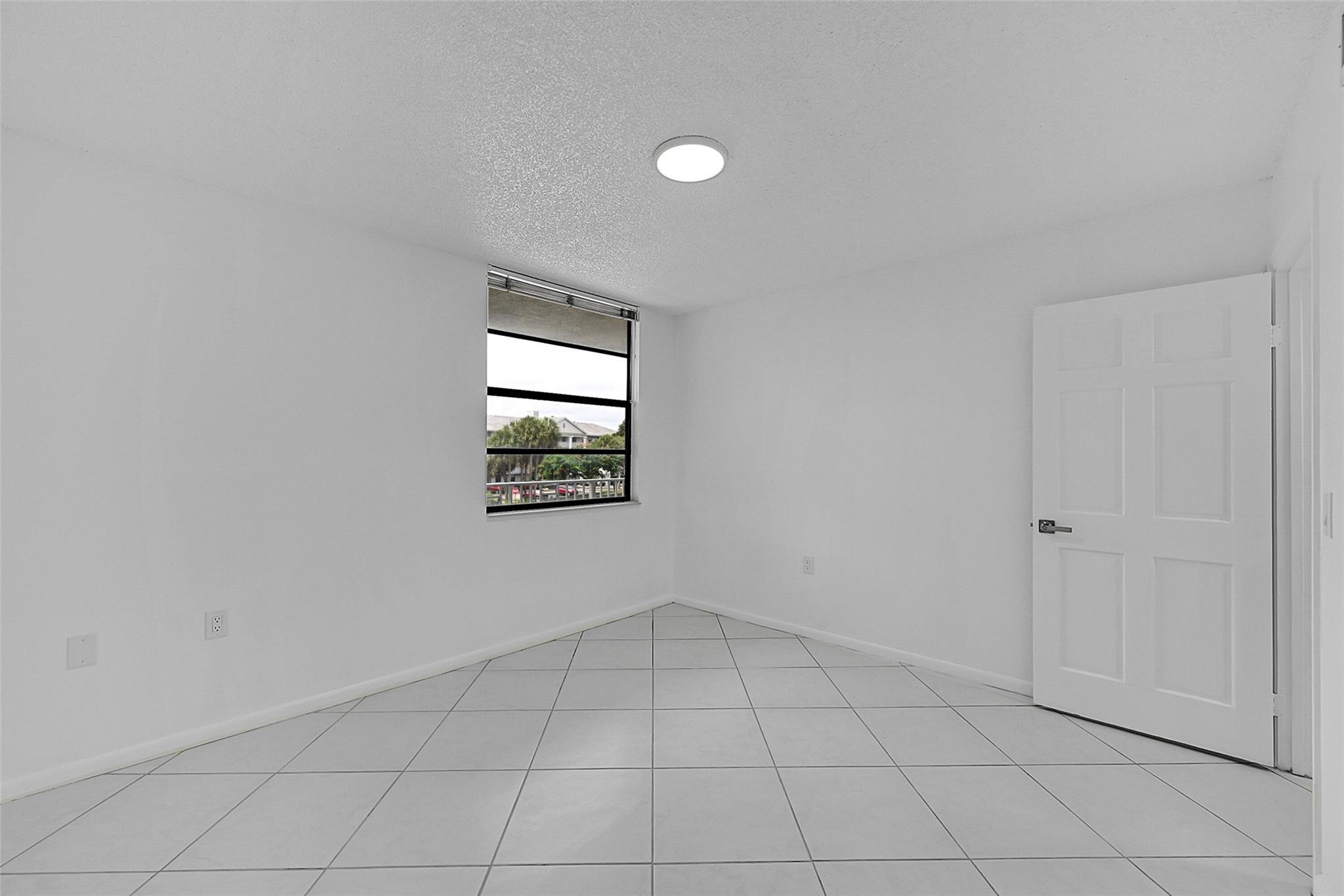 1703 S Whitehall Dr 304