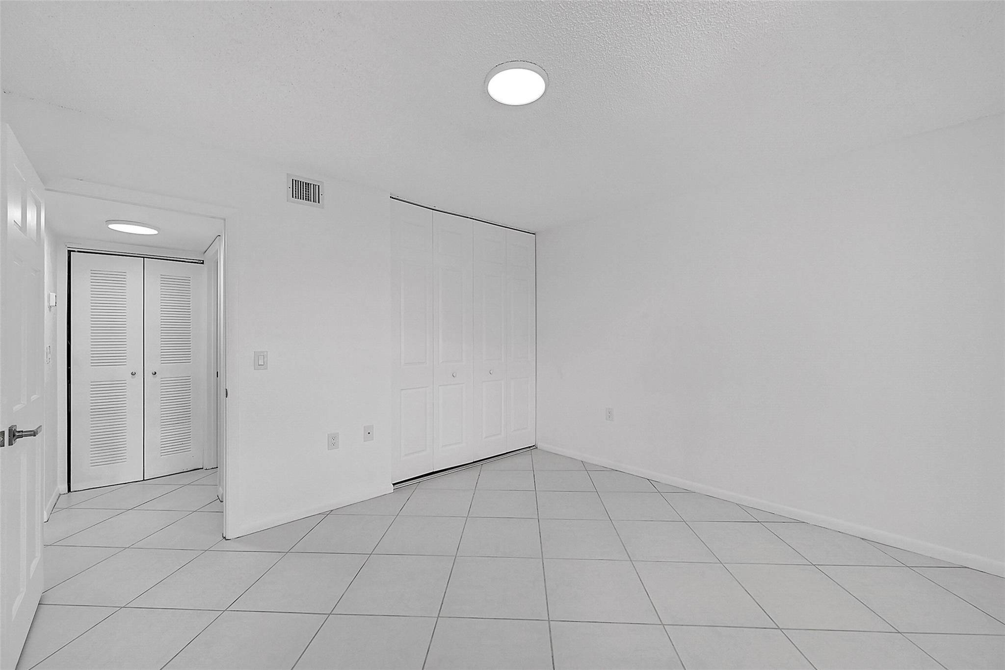 1703 S Whitehall Dr 304