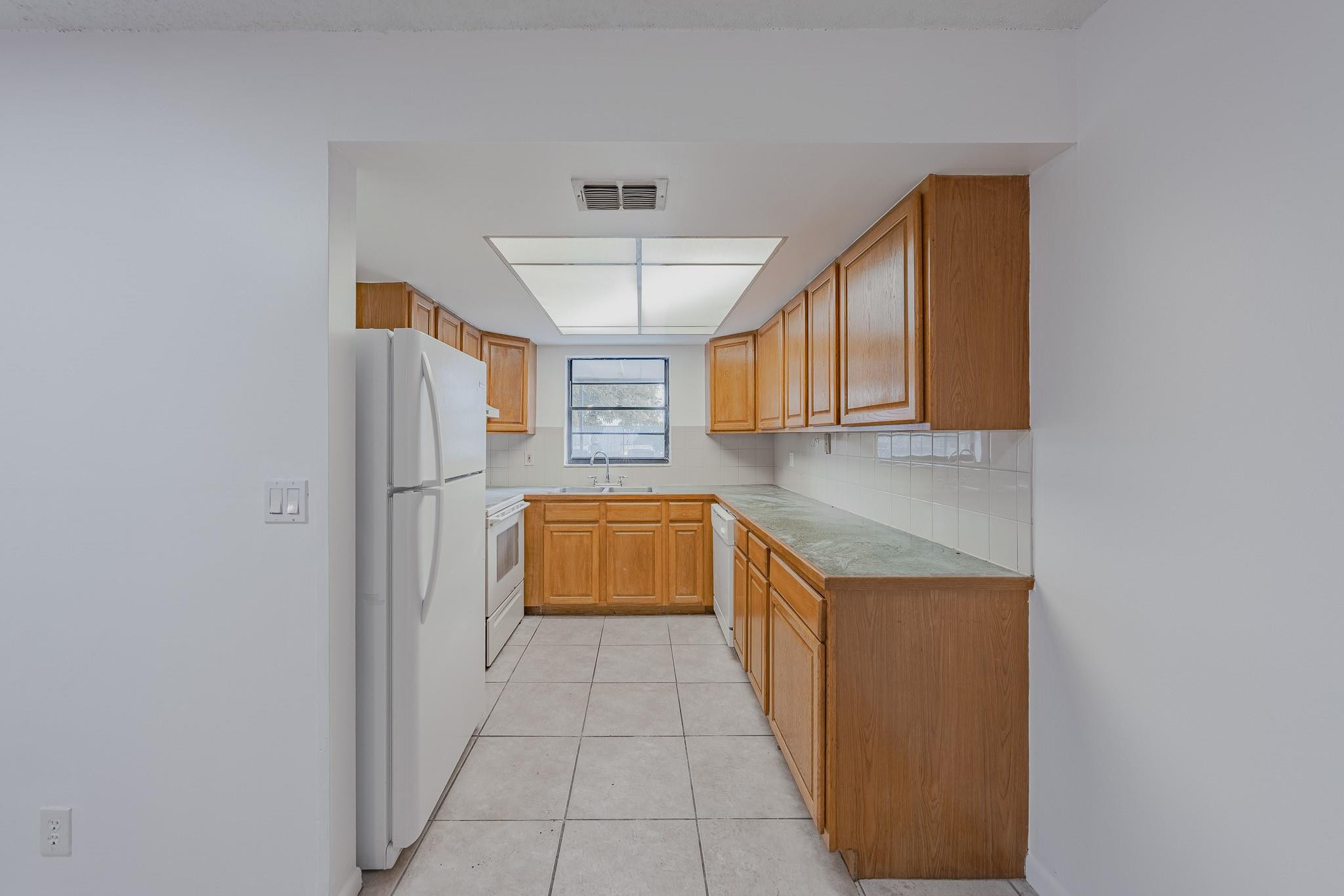 8507 Sunset Dr Drive