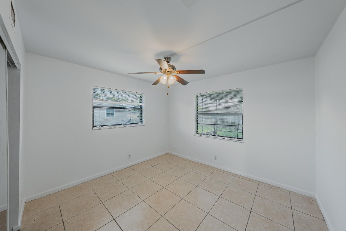 8507 Sunset Dr Drive