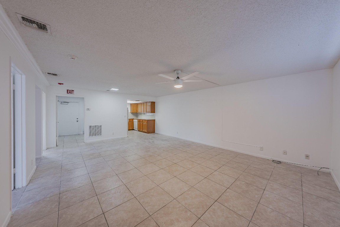 8507 Sunset Dr Drive