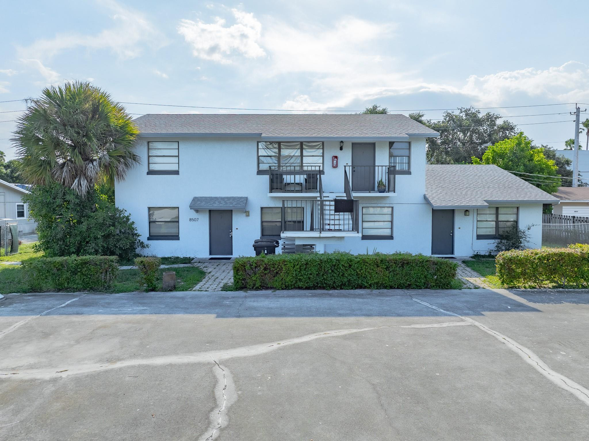 8507 Sunset Dr Drive