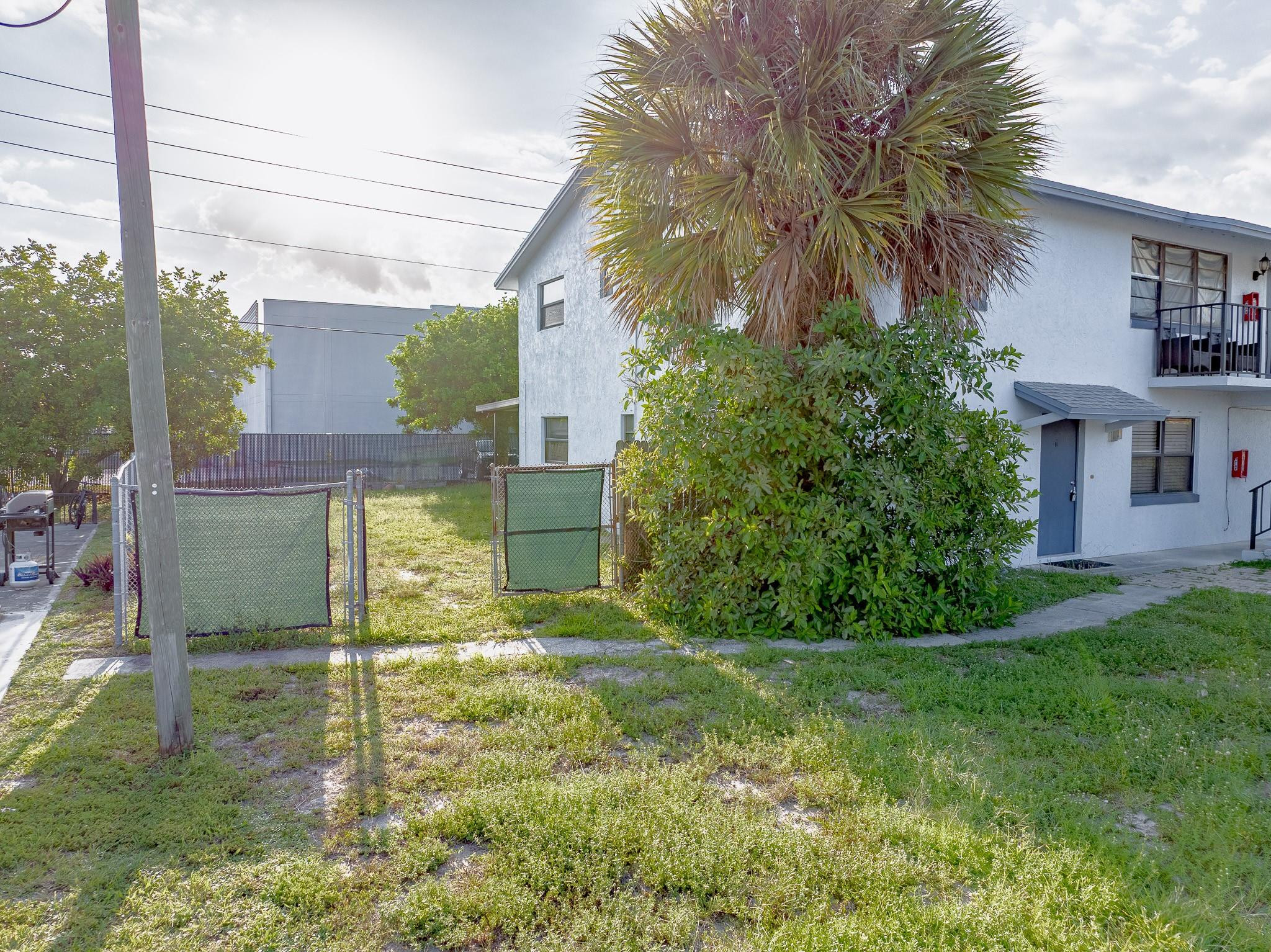 8507 Sunset Dr Drive