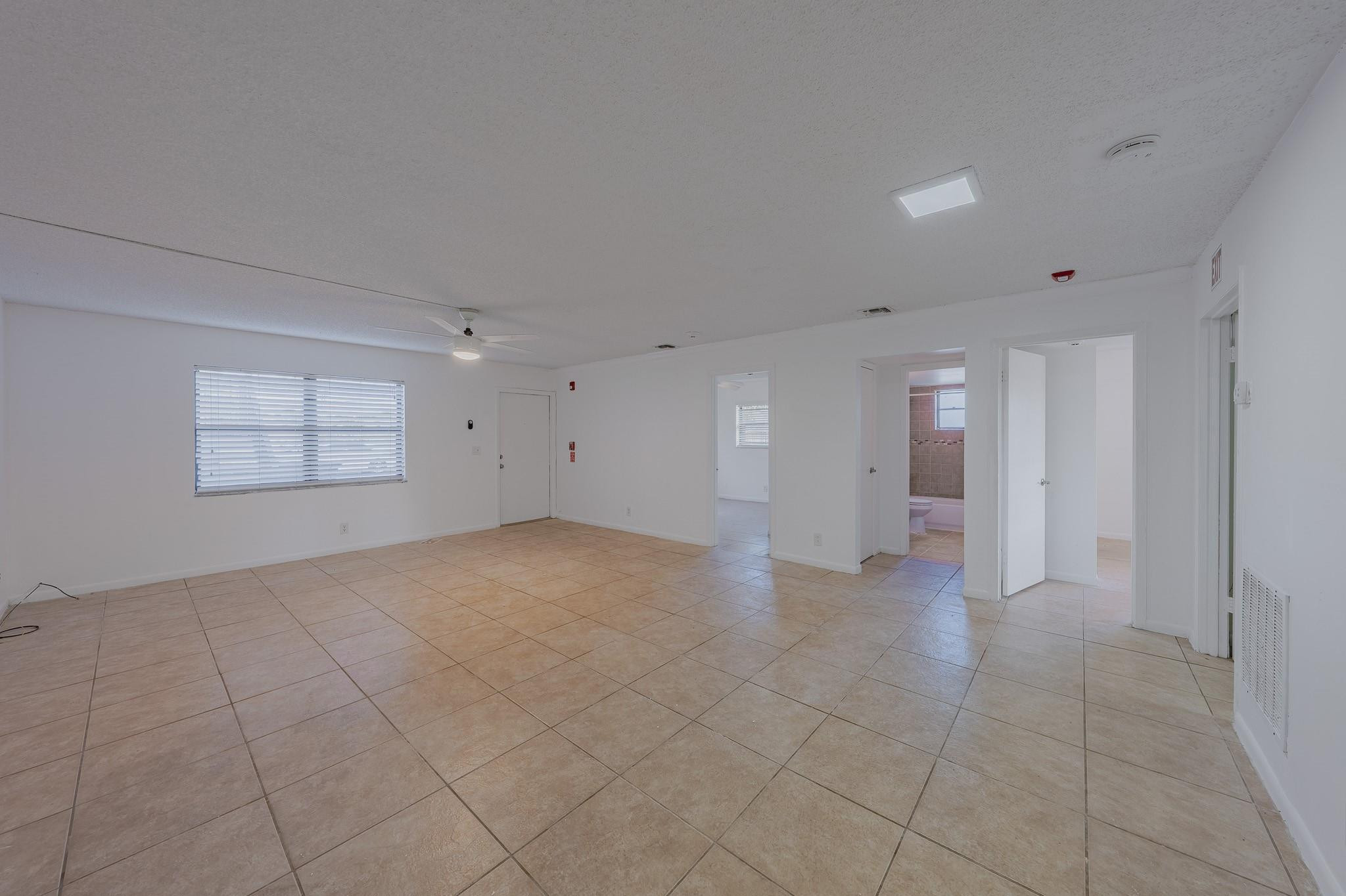 8507 Sunset Dr Drive