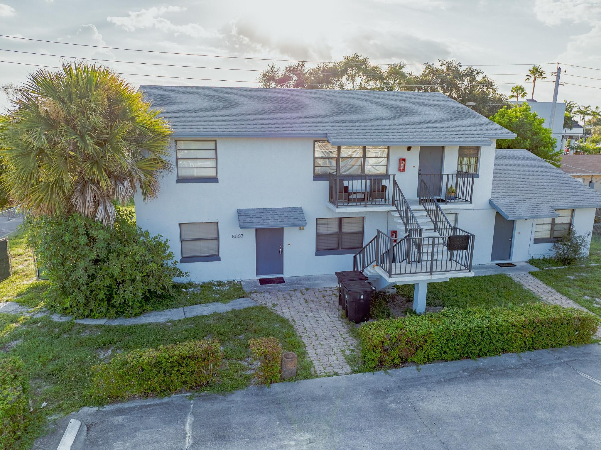 8507 Sunset Dr Drive