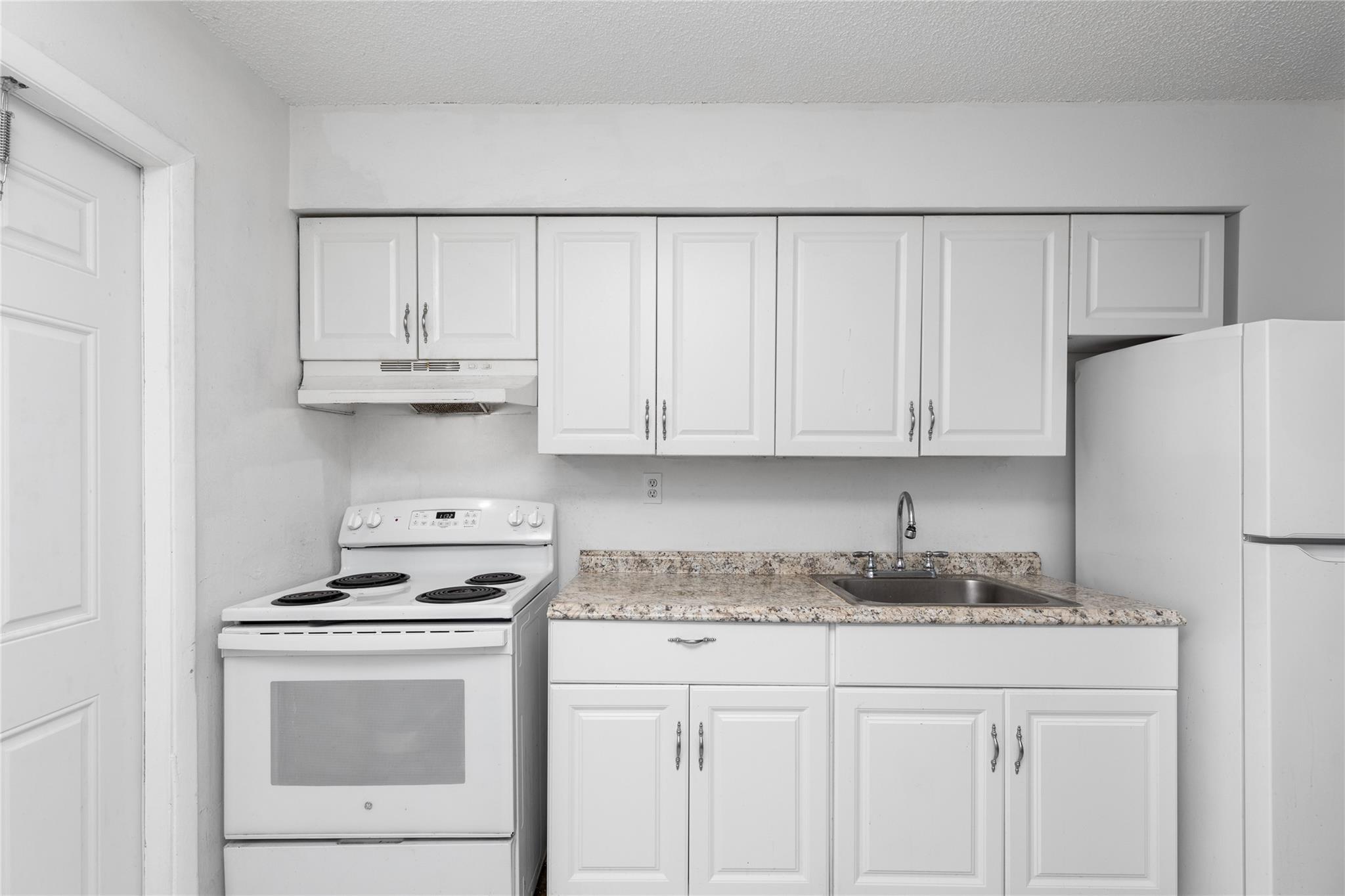 800 SW 30th St