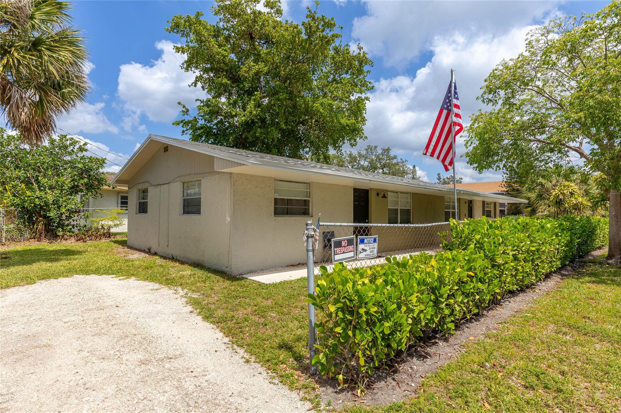 800 SW 30th St