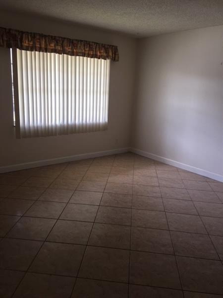411 SE 8th St 127