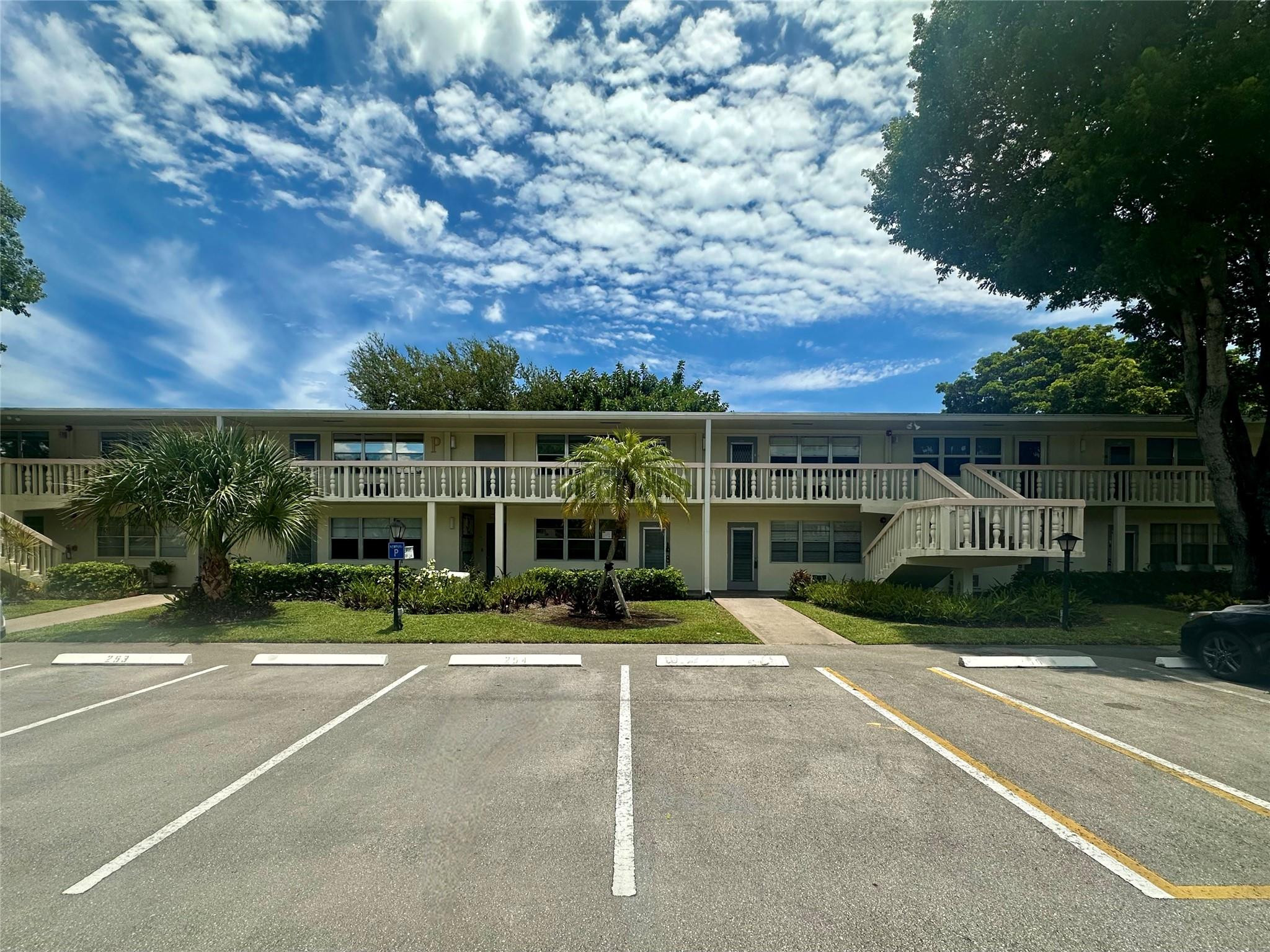 254 Newport P 254