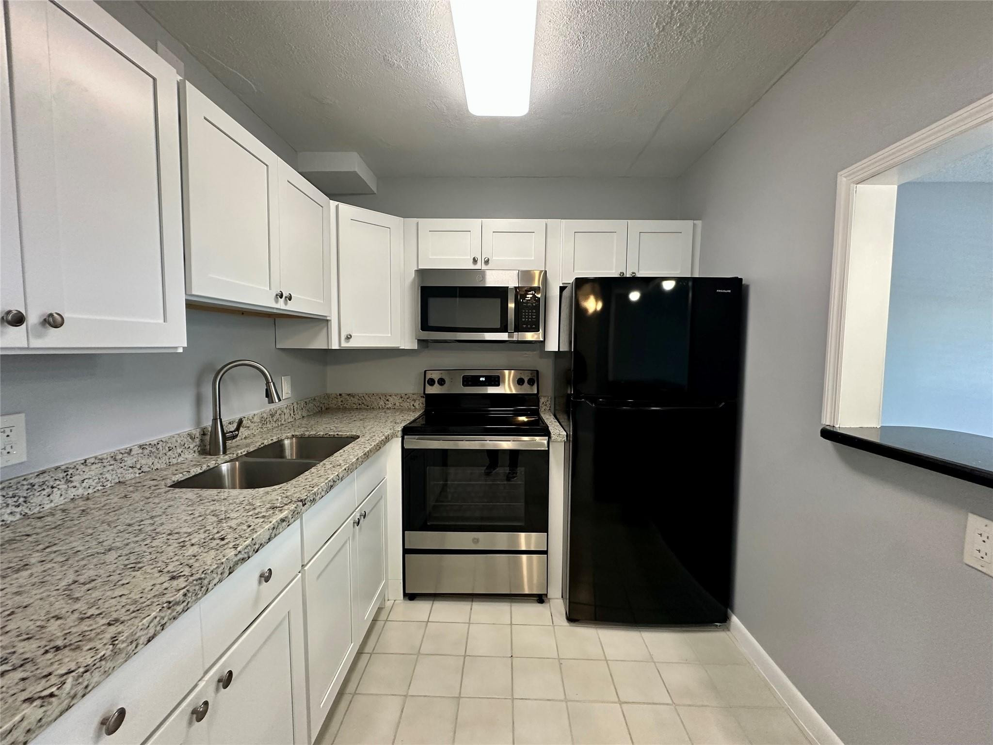 254 Newport P 254