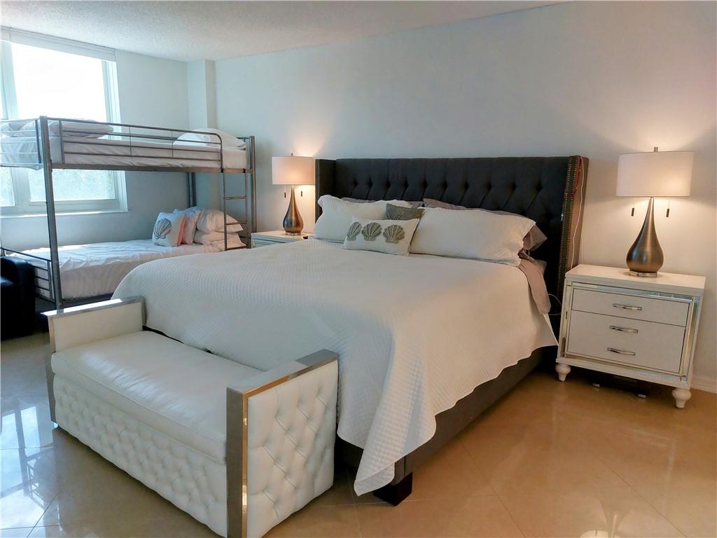 2000 S Ocean Blvd 2K