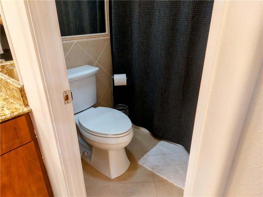 2000 S Ocean Blvd 2K