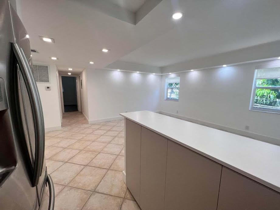 1439 S Ocean Blvd 215